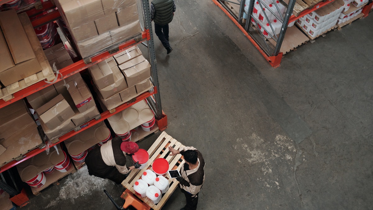 The 4 Types of Lyon Pallet Racking Solutions and How to Choose the Best One For Your Business