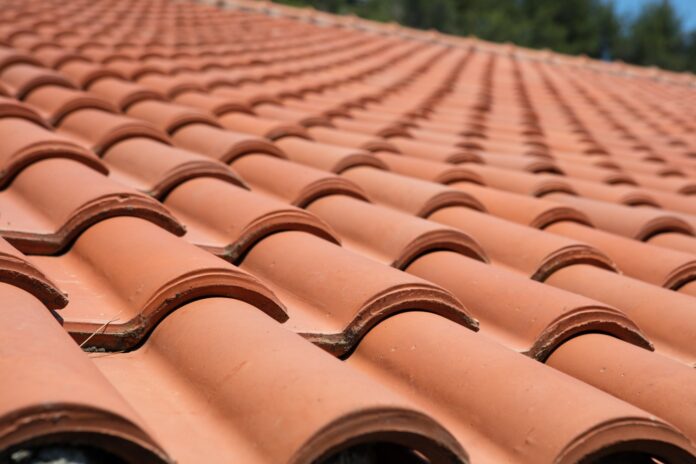 how to clean roof tiles
