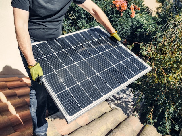 <strong>Process of Installing Solar Panels on Your Roof: A Step-by-Step Guide</strong>