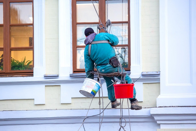How an Exterior Paint Service Can Increase Your Home's Value