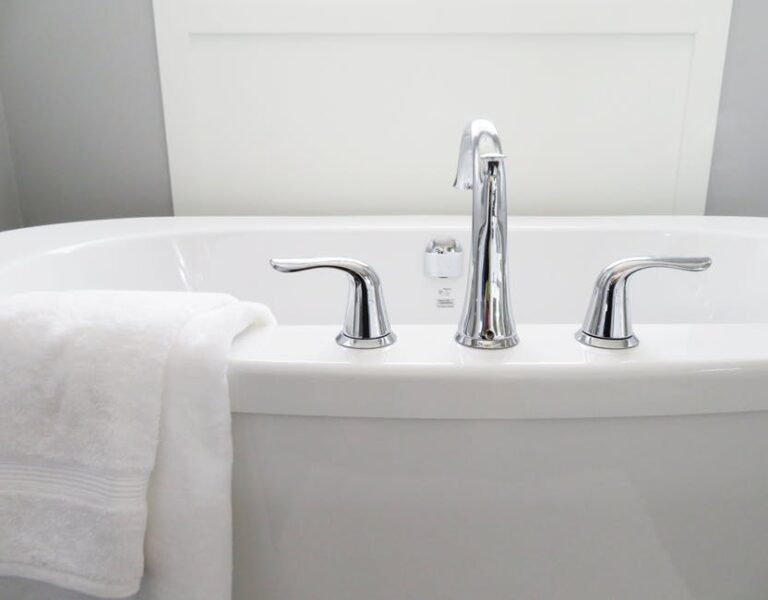 bathtub plumbing